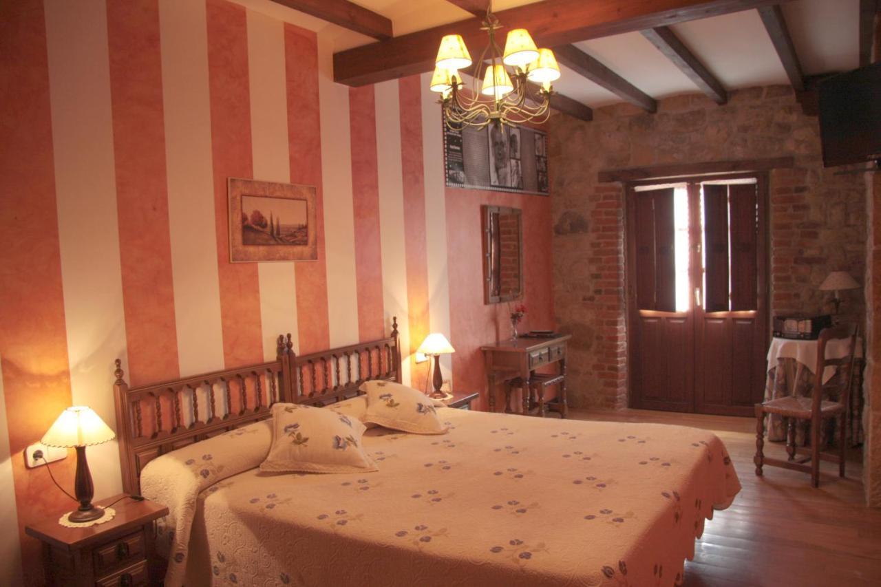 Habitaciones Y Estudios- Hotel "Posada De Cantabria El Solar" - Cenas Y Gintonic- Bar -Terraza Panoramica กาลิซาโน ภายนอก รูปภาพ