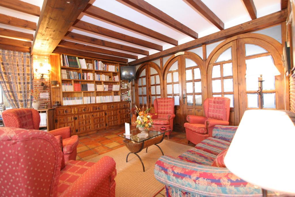 Habitaciones Y Estudios- Hotel "Posada De Cantabria El Solar" - Cenas Y Gintonic- Bar -Terraza Panoramica กาลิซาโน ภายนอก รูปภาพ